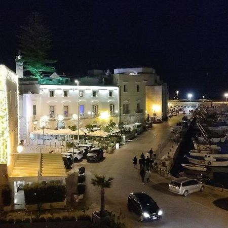 Apartamento Emozioni Dal Porto Trani Exterior foto