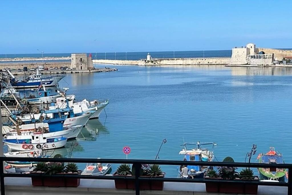 Apartamento Emozioni Dal Porto Trani Exterior foto